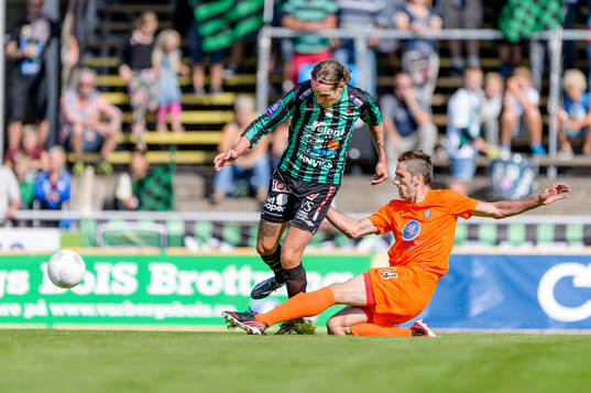 Varbergs David Johannesson och Athletics Juan Jose Hervias