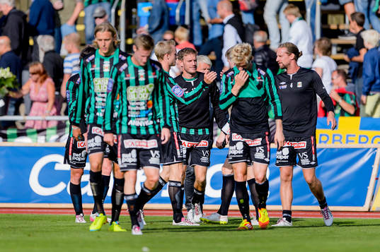 Varbergs spelare jublar