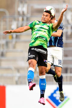 Halmstads Matthew Rusike och Djurgårdens Kerim Mrabti