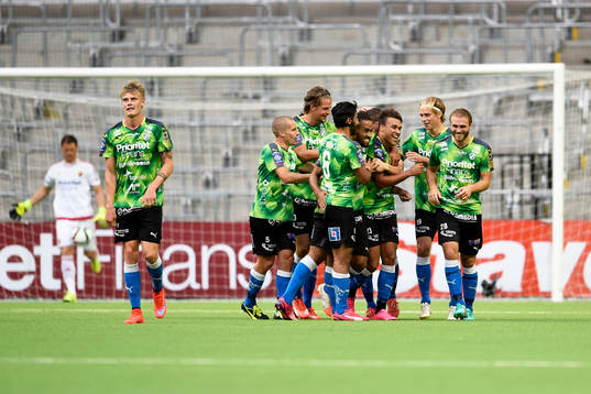 Halmstads Matthew Rusike jublar