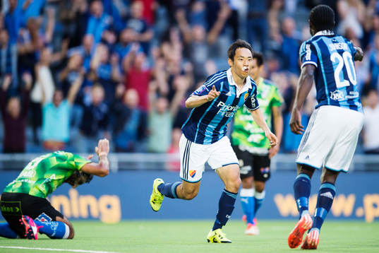 Djurgårdens Seon-Min Moon jublar