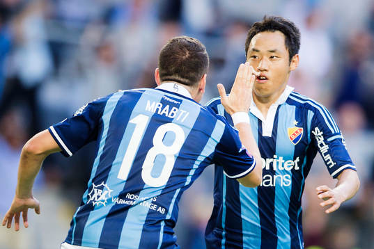 Djurgårdens Seon-Min Moon gör 2-2 och jublar
