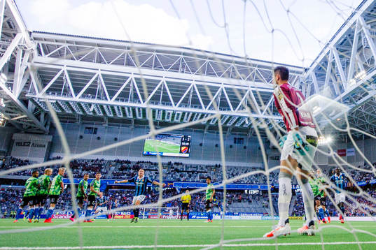Djurgårdens Kerim Mrabti jublar