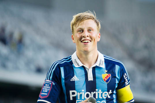 Djurgårdens Emil Bergström jublar