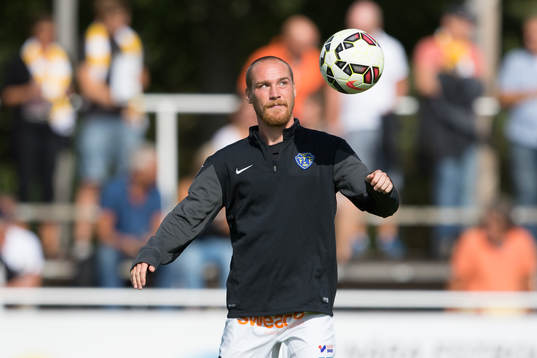 Falkenbergs Christoffer Carlsson före fotbollsmatchen i