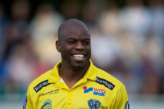 Falkenbergs Hakeem Araba före fotbollsmatchen i