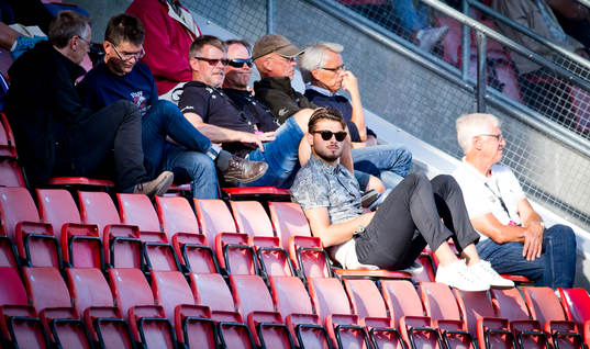 Örebros Astrit Ajdarevic var avstängd och fick se matchen