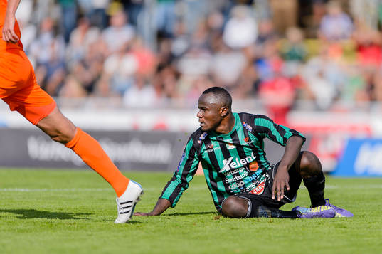 Varbergs Nsima Peter deppar