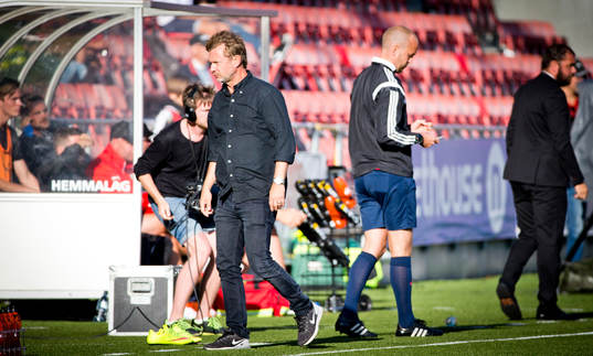 Häckens tränare Peter Gerhardsson deppar