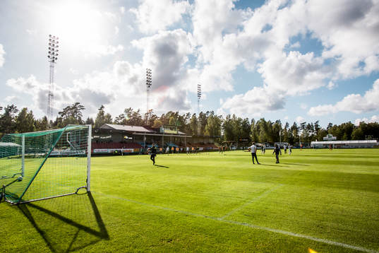 Ljungskile och Syrianska värmer upp på Uddevalla arena