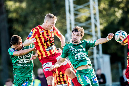 Syrianskas Mattias Liljestrand i nickduell med Ljungskiles