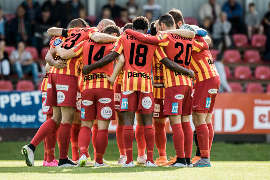 Syrianskas spelare laddar upp