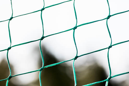 Nätmaskorna i ett fotbollsmål