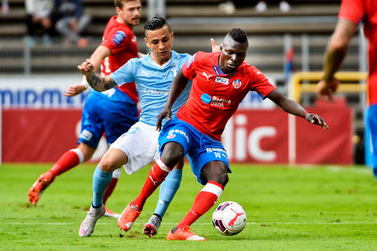 Helsingborgs Lalawélé Atakora och Malmö FFs Yoshimar
