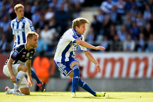 IFK Göteborgs Riku Riski gör 2-0
