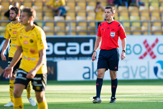 Domaren Bojan Pandzic