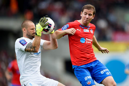 Malmö FFs målvakt Johan Wiland och Helsingborgs Darijan