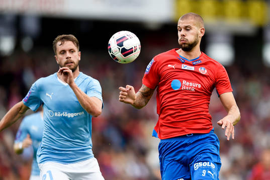 Malmö FFs Kari Arnason och Helsingborgs Robin Simovic