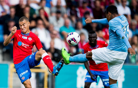 Helsingborgs Jordan Larsson och Malmö FFs Felipe Carvalho