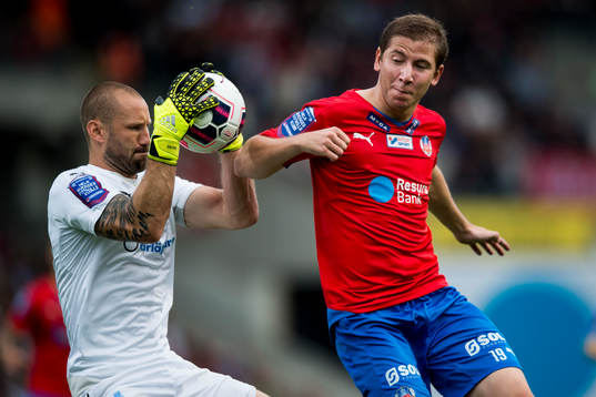 Malmö FFs målvakt Johan Wiland och Helsingborgs Darijan