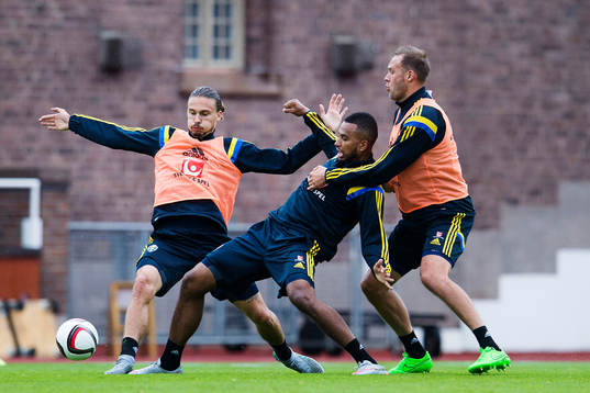 Erik Johansson, Isaac Kiese Thelin och Andreas Granqvist