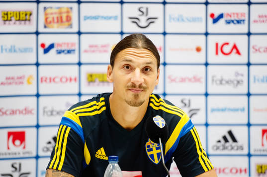 Zlatan Ibrahimovic på en presskonferens