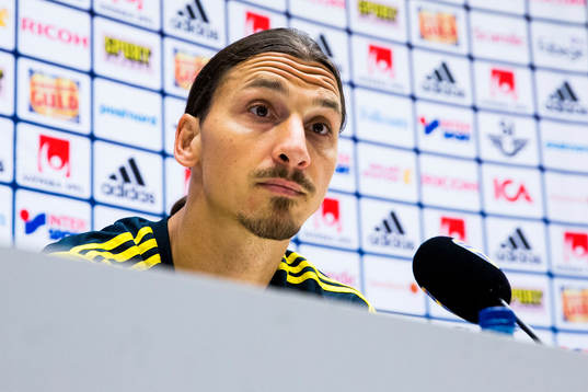 Zlatan Ibrahimovic på en presskonferens