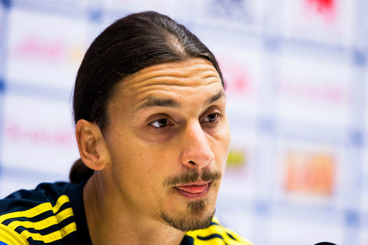 Zlatan Ibrahimovic på en presskonferens