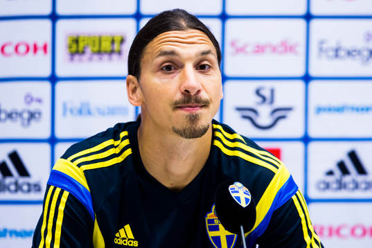 Zlatan Ibrahimovic på en presskonferens