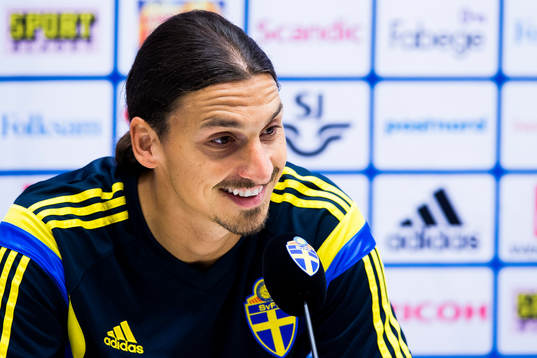 Zlatan Ibrahimovic på en presskonferens