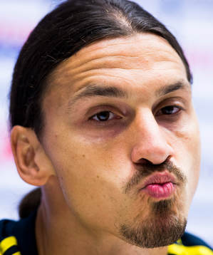 Zlatan Ibrahimovic på en presskonferens