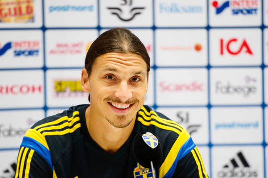 Zlatan Ibrahimovic på en presskonferens