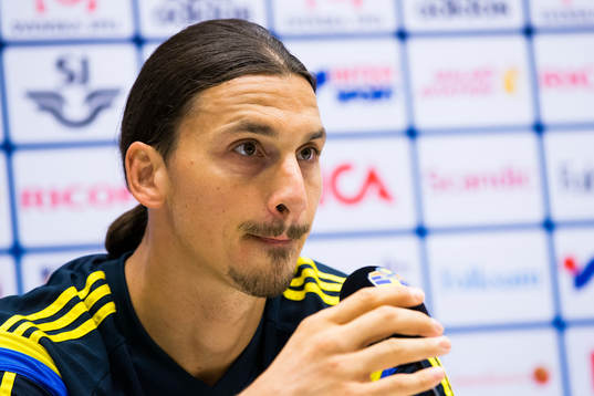 Zlatan Ibrahimovic på en presskonferens