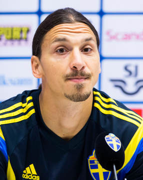 Zlatan Ibrahimovic på en presskonferens