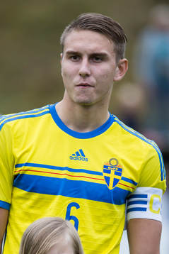 Ali Suljic i P18-landskampen i fotboll mellan Sverige och