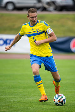 Ali Suljic i P18-landskampen i fotboll mellan Sverige och