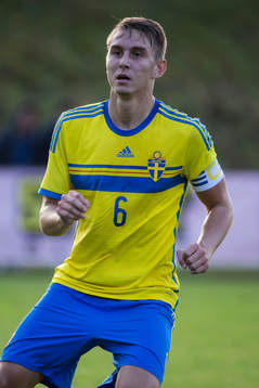 Ali Suljic i P18-landskampen i fotboll mellan Sverige och
