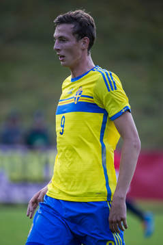 Gustaf Nilsson i P18-landskampen i fotboll mellan Sverige