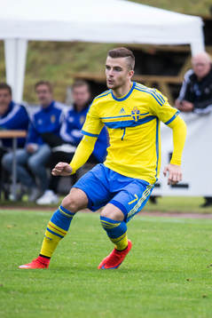 Filip Sachpekidis i P18-landskampen i fotboll mellan
