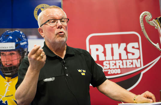 Svenska damlandslaget förbundskapten Leif