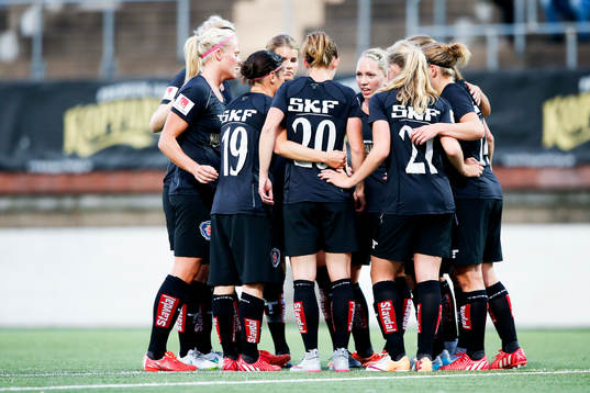 Göteborgs Lieke Martens jublar