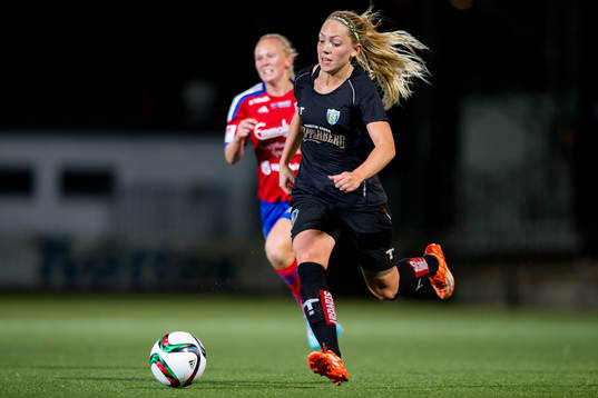 Göteborgs Elin Rubensson före Vittsjös Emma Andersson