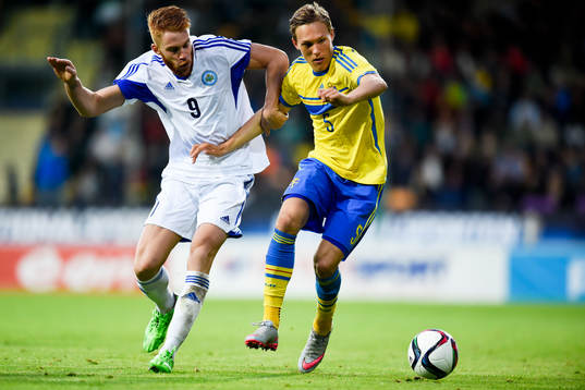 San Marinos Marco Bernardi och Sveriges Ludwig Augustinsson
