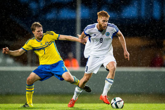 Sveriges Simon Tibbling och San Marinos Marco Bernardi