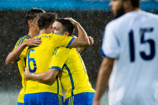 Sveriges Muamer Tankovic kramar om Kerim Mrabti