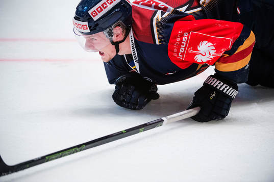 Djurgårdens Alexander Fällström har ont