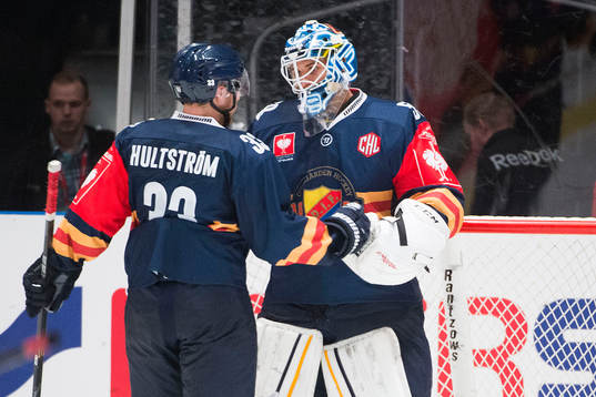 Djurgårdens Linus Hultström är framme och jublar med