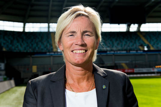 Sveriges assisterande förbundskapten Lilie Persson