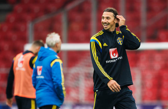 Zlatan Ibrahimovic på Sveriges fotbollslandslag träning