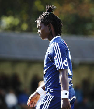 Kvarnsvedens Tabita Chawinga i fotbollsmatchen i Elitettan